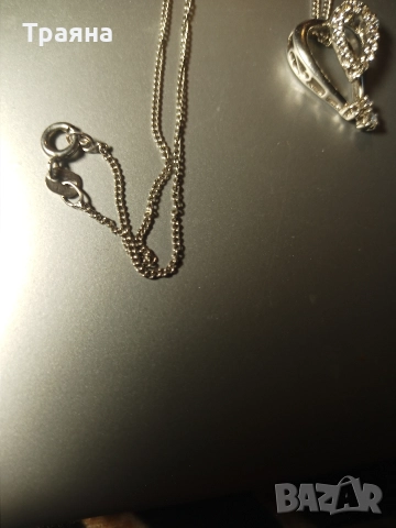 Чисто нов дамски стилен медальон с висулка сърце , снимка 4 - Колиета, медальони, синджири - 52996700