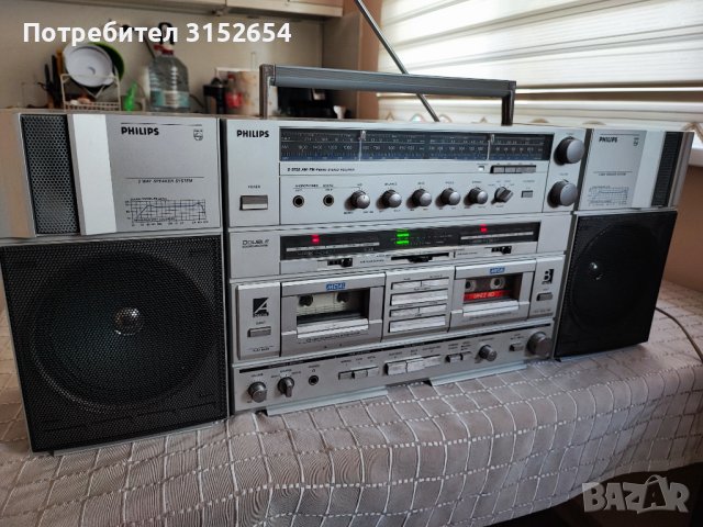 Радио касетофон philips d8733, снимка 3 - Радиокасетофони, транзистори - 43540871