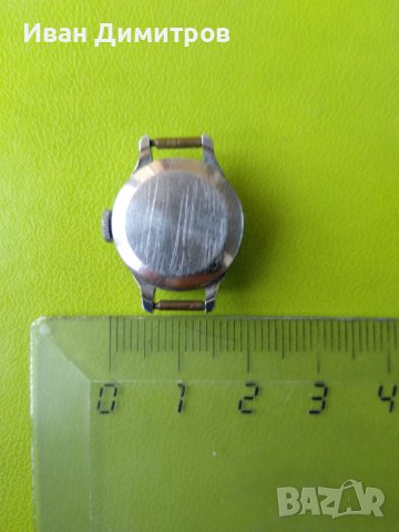 Стар дамски часовник Чайка, снимка 3 - Антикварни и старинни предмети - 37131958