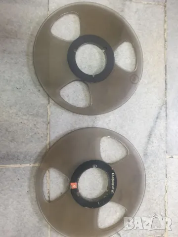 Лот от две пластмасови магнетофонни ролки 26,5см. Двете за 80лв. За наб отвор., снимка 4 - Декове - 47820580