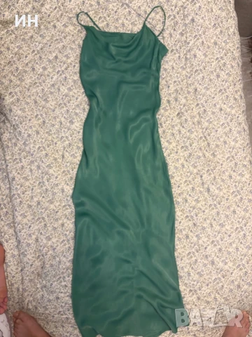 Сатенена рокля в зелено, снимка 2 - Рокли - 51180001