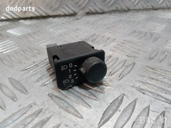 Бутон за Nissan Almera Tino, 2001г.