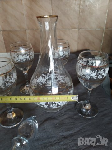стъклен сервиз-гарафа с 4 чаши, снимка 3 - Сервизи - 36757935