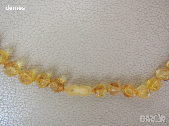 Дамско колие-кръг от първокласен балтийски кехлибар, снимка 3 - Колиета, медальони, синджири - 51884923