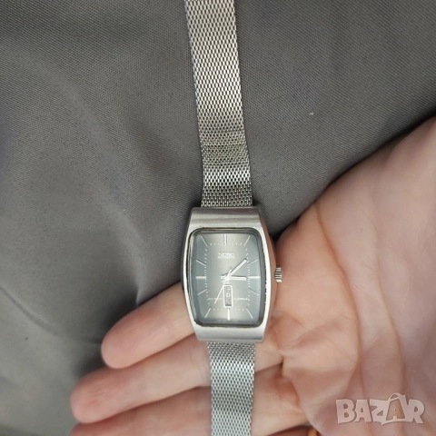 Продавам дамски часовник"Seiko"automatic, снимка 2 - Дамски - 52929215