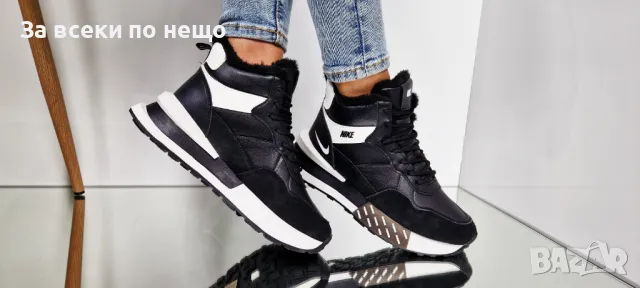 Дамски маратонки Nike