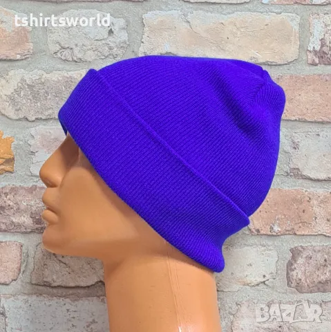 Нова зимна дамска/детска шапка в тъмнолилав цвят, снимка 2 - Шапки - 47663741