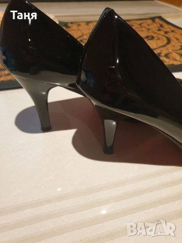 Дамски обувки, снимка 2 - Дамски обувки на ток - 32986594