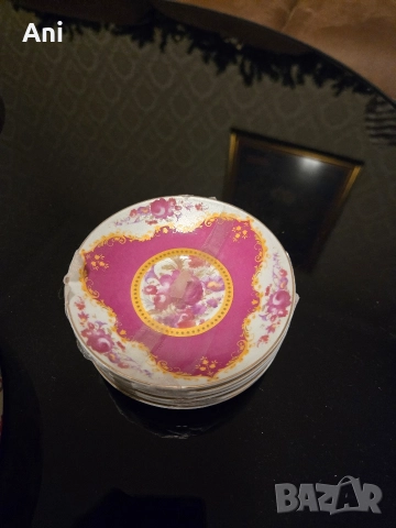 Страхотен сервиз за кафе от ЯПОНСКИ ПОРЦЕЛАН, снимка 5 - Сервизи - 52774645