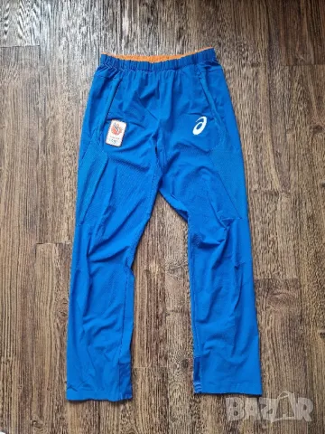 Страхотно мъжко долнище ASICS  размер S  
