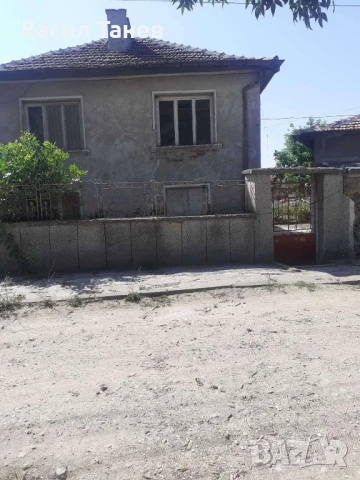 Къща с двор с. Дълбок извор община Първомай , снимка 2 - Къщи - 51018479