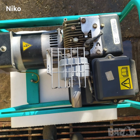 Френски  Генератор за ток 2.5 kW,  бензинов, монофазен,, снимка 3 - Друга електроника - 52567540