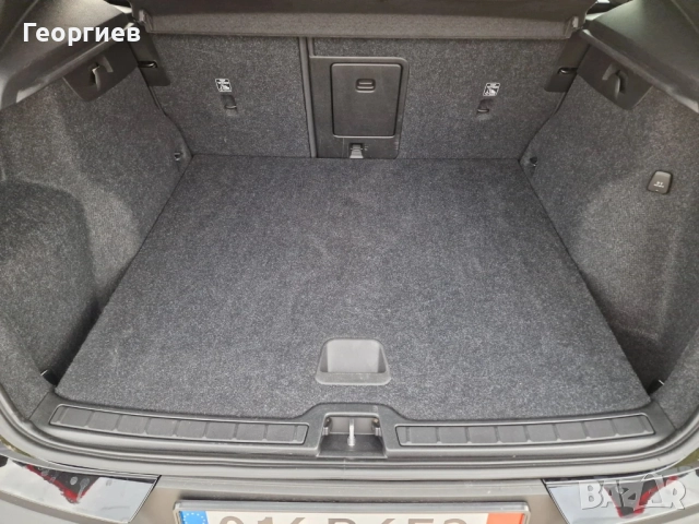 Volvo XC40 R-Design Recharge Twin-Engine 408PS (78kWh), снимка 17 - Автомобили и джипове - 51596798