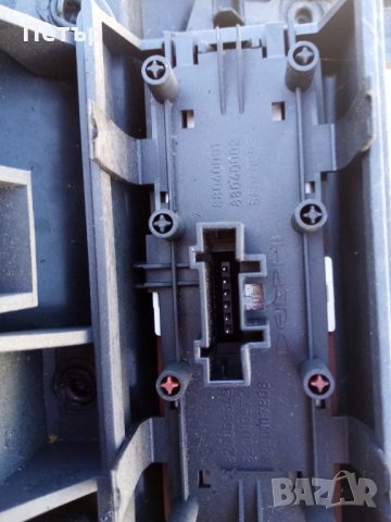 Бутон аварийни светлини, заключване Рено Меган 2, снимка 2 - Части - 28476398