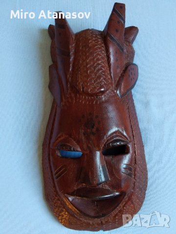 Стара африканска махагонова маска