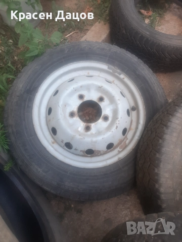 Гуми и джанти за лада нива , снимка 2 - Гуми и джанти - 51945598