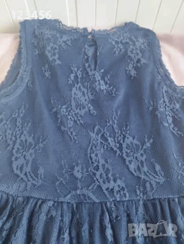 Детска рокля дантела с еластична подплата , снимка 4 - Детски рокли и поли - 50471109