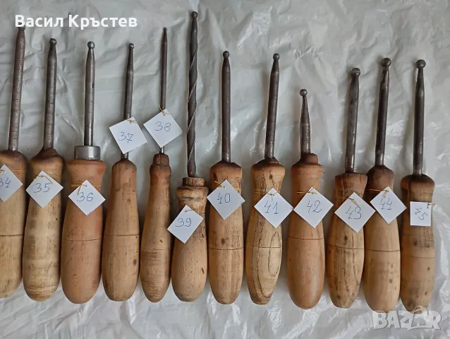 Инструменти и Ролка фина хартия за изработка на Сватбени цветя, Стар куфар, снимка 5 - Други ценни предмети - 38811930