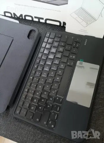 OMOTON калъф с клавиатура за iPad 10-то поколение 10,9 инча 2022 г., 7-цветно осветление, тъчпад, снимка 8 - Таблети - 49960841