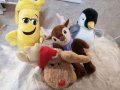 Коледни симпатични плюшени играчки - еленче, пингвинче, маймунка, и банан от Лидл, снимка 1 - Плюшени играчки - 30896832