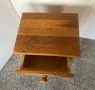 Дъбово нощно шкафче, снимка 4
