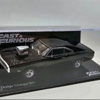 Dodge Charger R/T 1970 Fast and Furious - мащаб 1:43 на DeAgostini моделът е нов в PVC дисплей-кейс, снимка 6 - Колекции - 43881765