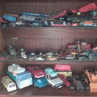 Колекционерски колички и играчки  , снимка 1 - Колекции - 40674832