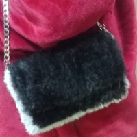 Пухкава дамска чанта ръчна изработка , снимка 4 - Чанти - 43821505