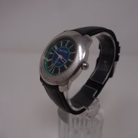 Кварцов часовник BENETON с механизъм BULOVA, 6 камъка, снимка 3 - Дамски - 38340331