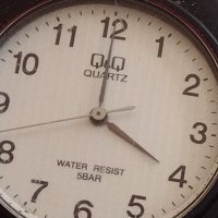 Класически модел часовник унисекс Q/Q QUARTZ WATER RESISTANT 10 bar стилен дизайн 42577, снимка 4 - Мъжки - 43757781
