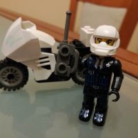 Конструктор Лего - модел LEGO 4 Juniors 4651 - Полицейски мотоциклет, снимка 3 - Конструктори - 39023745