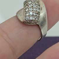 Красив сребърен пръстен обсипан с камъни Буква АБ, снимка 2 - Пръстени - 43943940