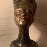 Стара египетска статуетка на Нефертити-бронз и оникс-2, снимка 6 - Антикварни и старинни предмети - 39159980