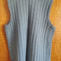Мъжки ръчно плетен елек, снимка 2 - Пуловери - 37924257