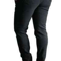 Дамски ватиран спортно-елегантен панталон в черно с елегантна шарка, снимка 2 - Панталони - 43046432
