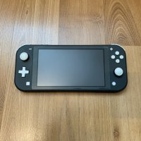 Nintendo switch lite с 10 игри Нинтендо суич, снимка 2 - Nintendo конзоли - 40304736