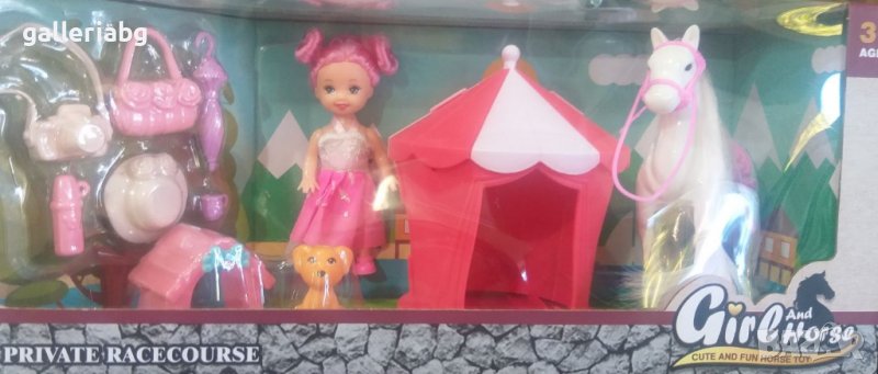 Kомплект фигурка, кукла на момиче с конче и аксесоари, снимка 1