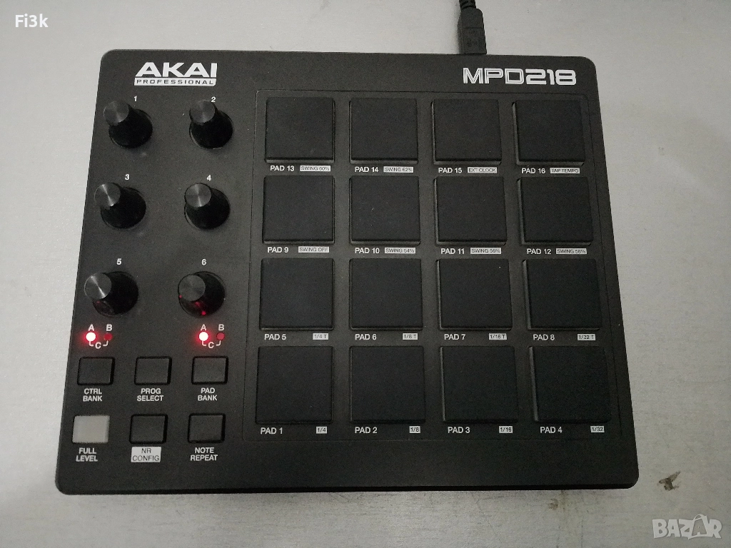 AKAI MPD218, снимка 1