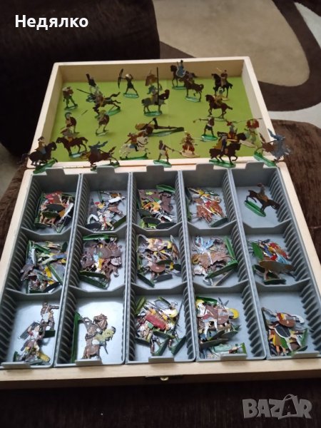 Уникално,105бр стари оловни фигурки , снимка 1