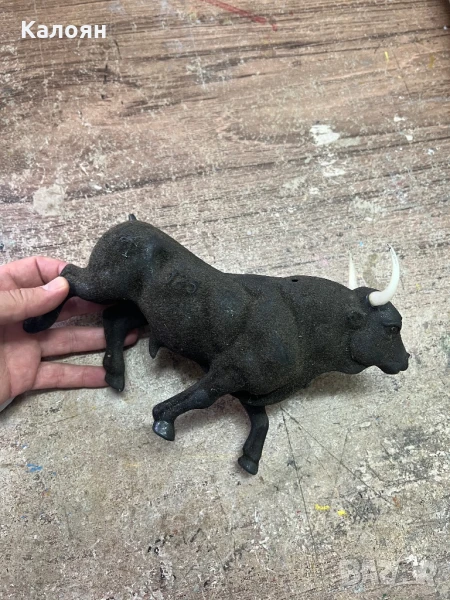 Бик пластмасов фигура , снимка 1