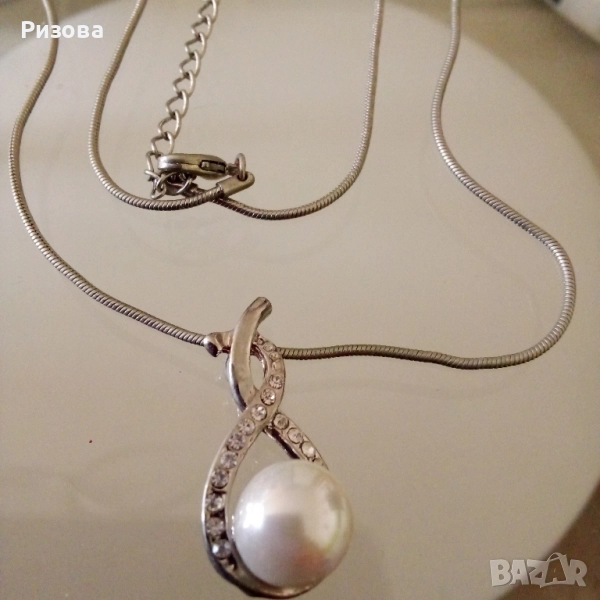 Продавам перлен комплект,кулите и два бр.перлени обици, снимка 1