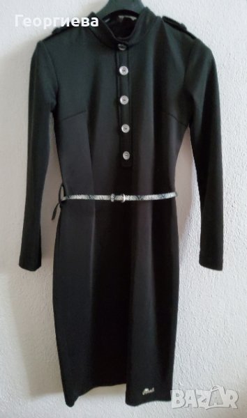 Вталена Черна рокля с декоративни копчета, снимка 1