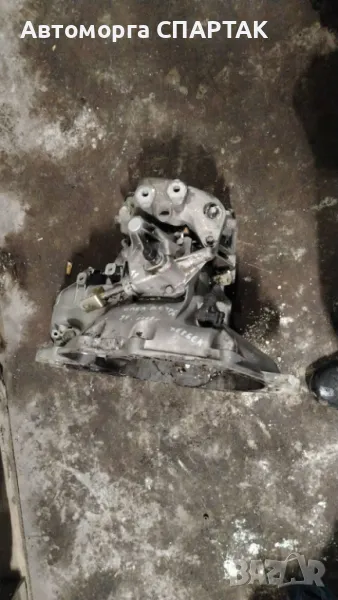 Ръчна скоростна кутия за Опел астра хечбек 2003година, снимка 1