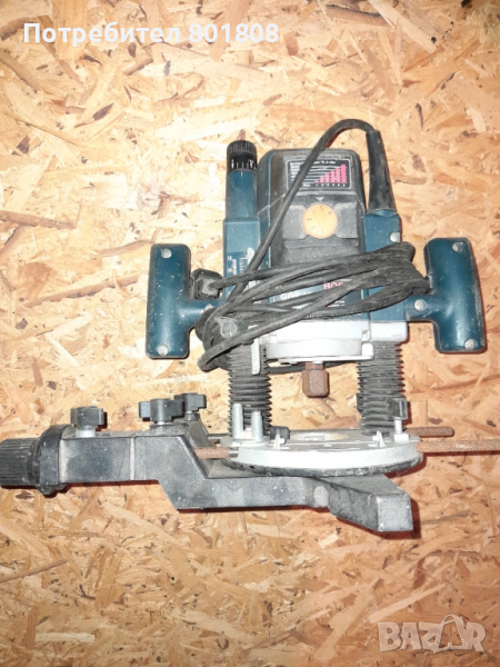 Оберфреза Bosch GOF 900 ACE, снимка 1