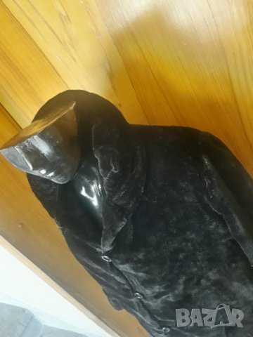 Черно пухено палто с къс косъм тип мечка с копчета ХЛ+, снимка 5 - Палта, манта - 25725192