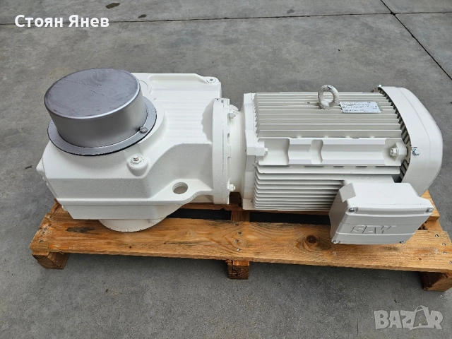 Мотор - Редуктор Sew Eurodrive KA97 DRN160M4/TF - 11 KW - НОВ, снимка 2 - Други машини и части - 51886694
