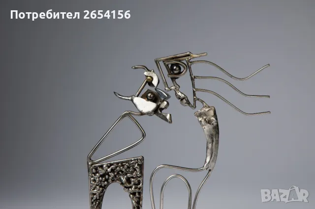 "Привличане - една стъпка по-близо"  Пластика скулптура Васил Братанов Artmind, снимка 3 - Статуетки - 49040255