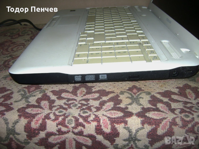 Tioshiba Satellite C660 - Core i3, 4 GB RAM, 640 GB HDD, зарядно, снимка 6 - Лаптопи за дома - 53126183