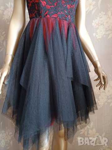 Нова италианска рокля в черно и червено, тюл и дантела М, снимка 8 - Рокли - 43601366