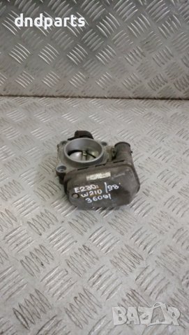 Дроселова клапа Mercedes E230i W210 1998г.	
